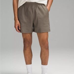 LULULEMON Bowline Shorts | Large